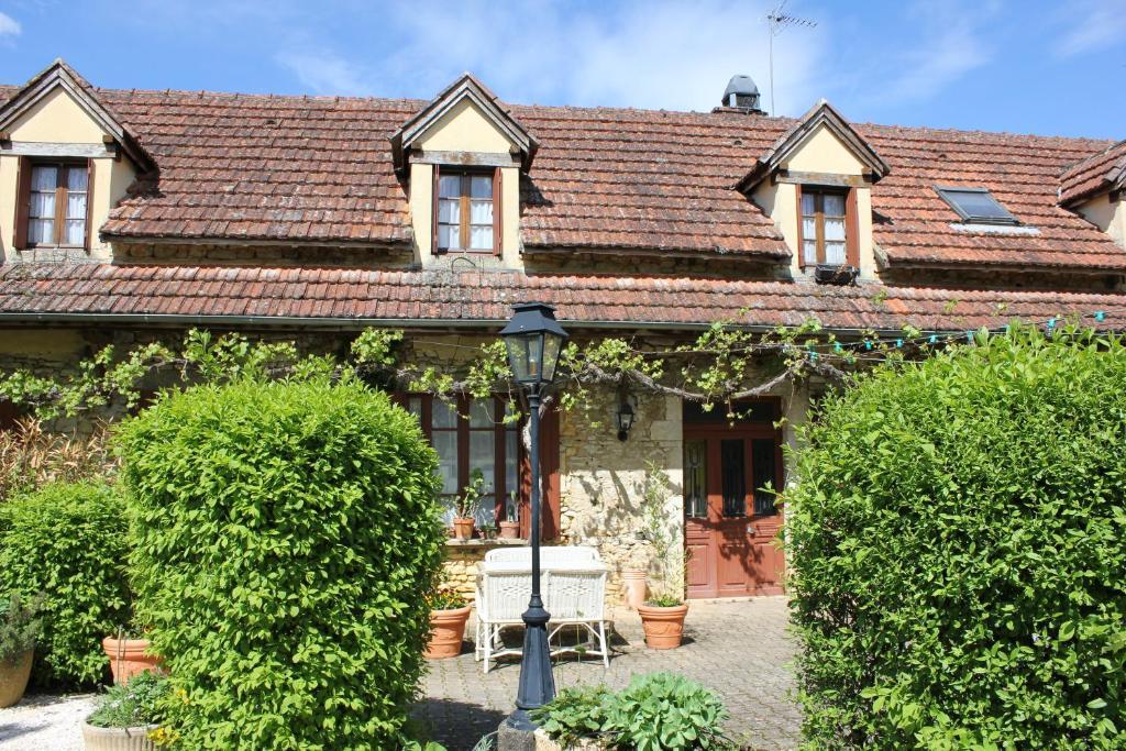 Chambres D'Hotes Et Gite Chastrusse Lanzac Kültér fotó
